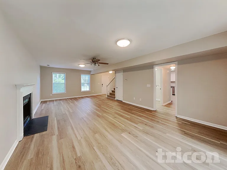 1700 Kildare Woods Dr — Photo 3