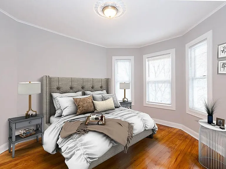 263 E Cottage St #3 — Photo 5