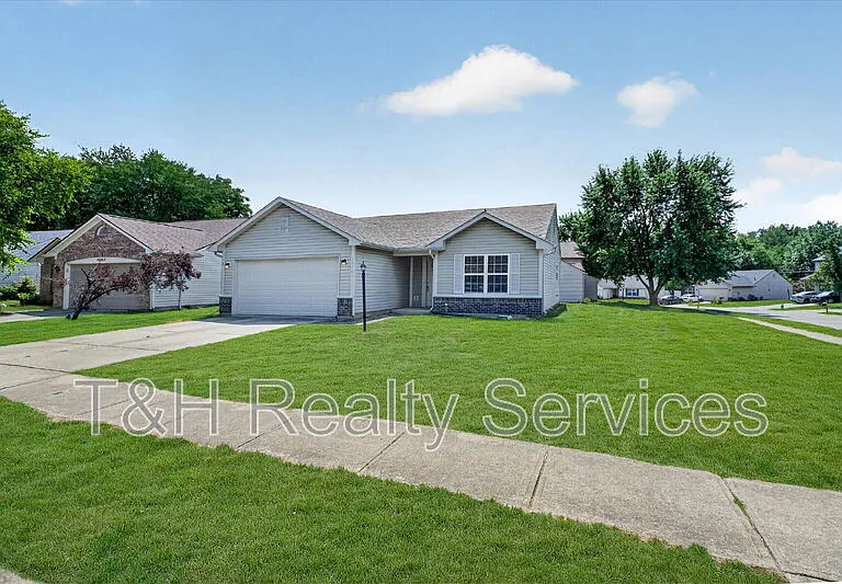 10341 Whitewater Ln — Photo 3