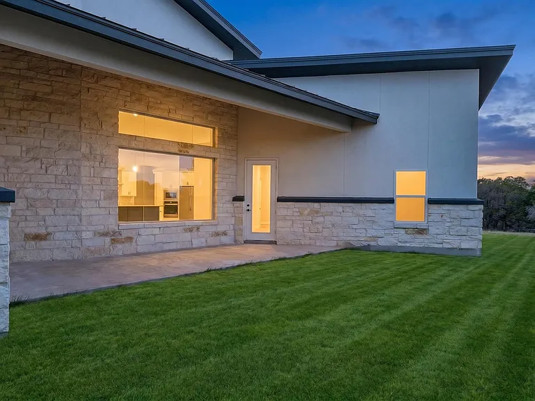 118 Cap Rock — Photo 32