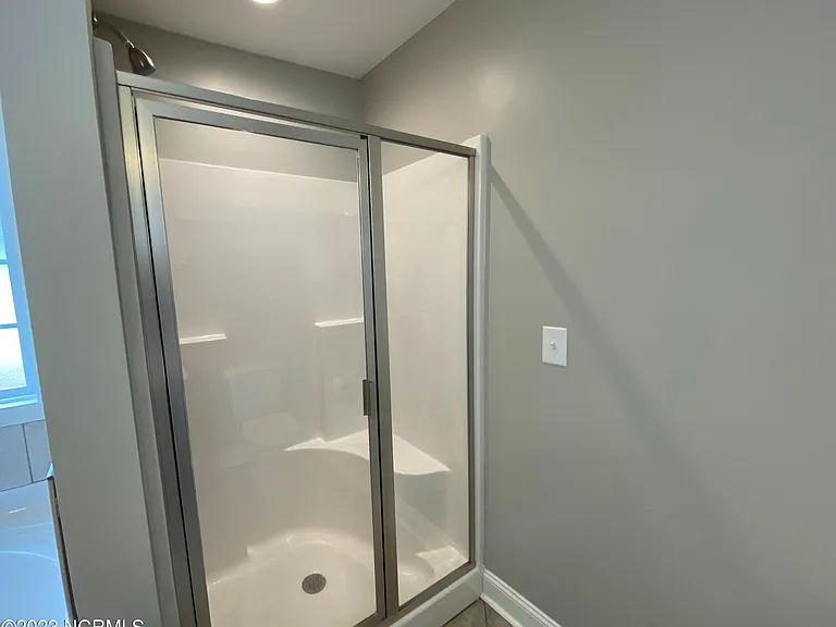 2417 Zircon Dr — Photo 12