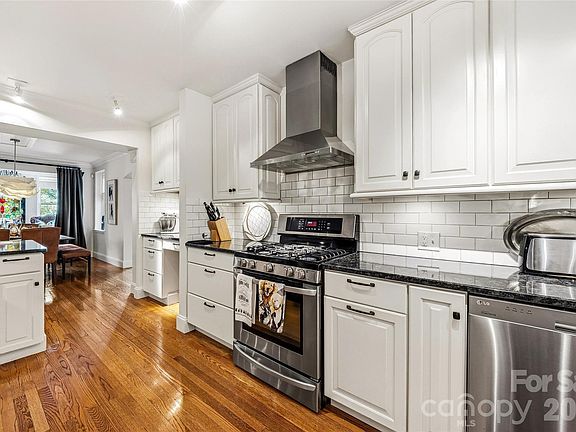 3rd image of 185 Macon Ave APT A1