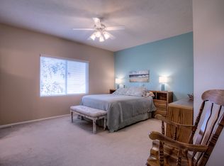 1602 Ridgeview Dr, Papillion, NE 68046