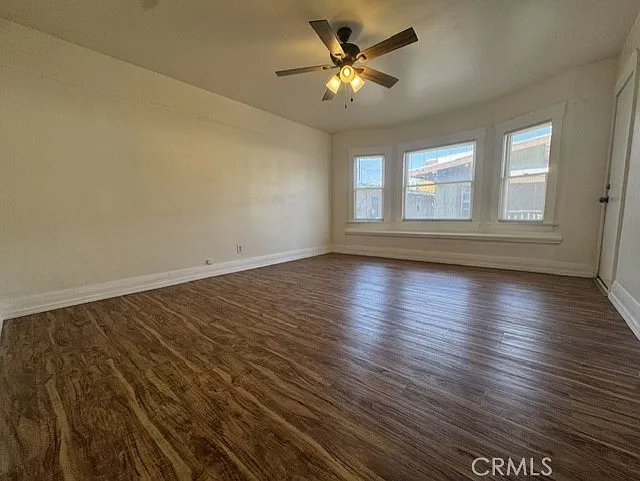 321 W 6th St — Photo 10