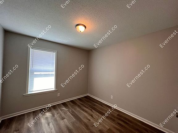 5th image of 1688 Northfield Dr