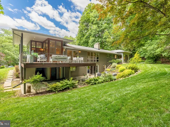 7007 Oak Forest Ln, Bethesda, MD 20817