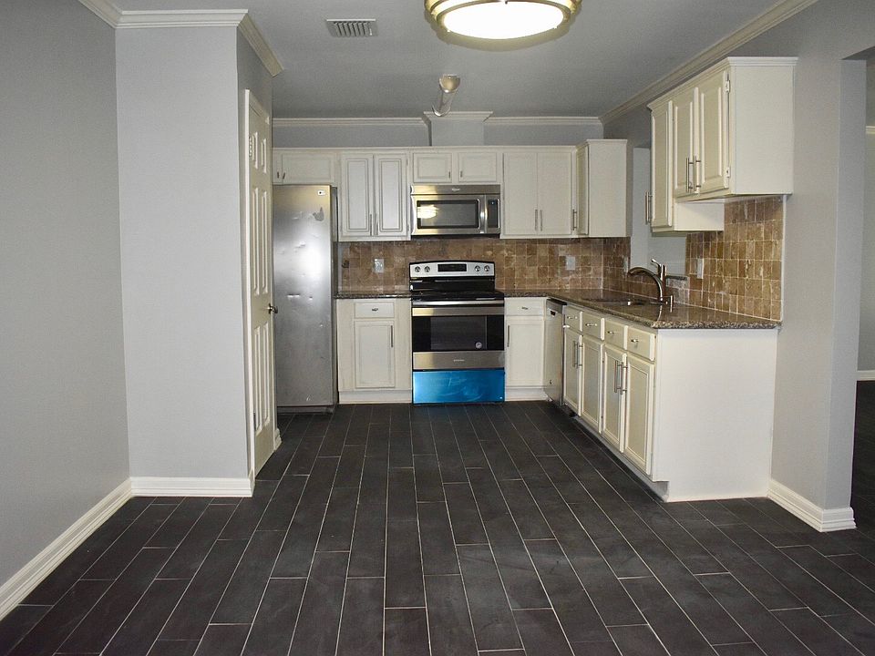 1st image of 10103 Kent Towne Ln