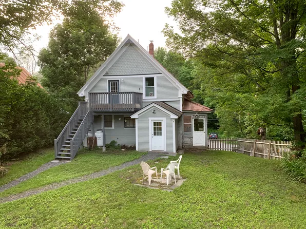 31 Cogswell St #2, Graniteville, VT 05654