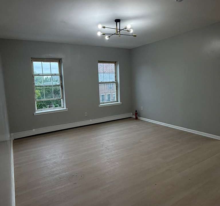 1st image of 632 Martin Luther King Blvd #35
