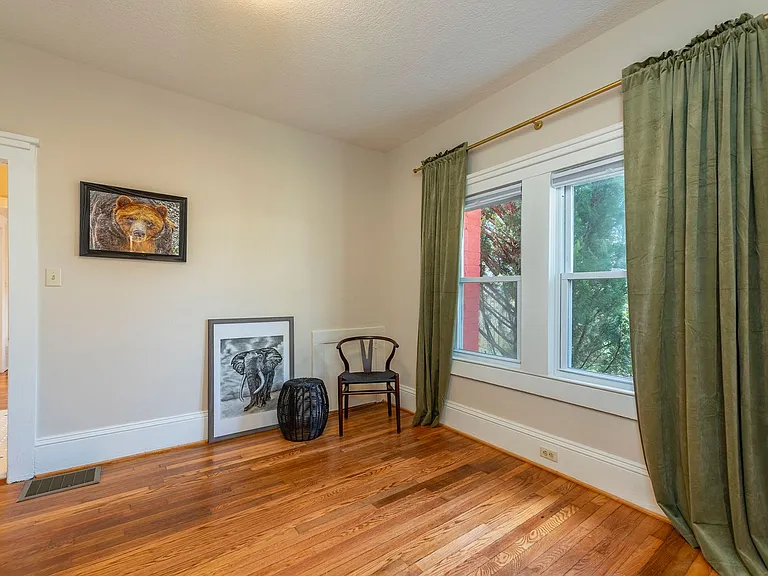 829 Montreat Rd — Photo 24