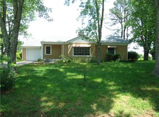 620 Riverside Dr, Manchester, TN 37355