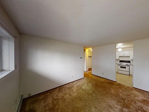 4th image of 10327 107th Ave Floor 104-1