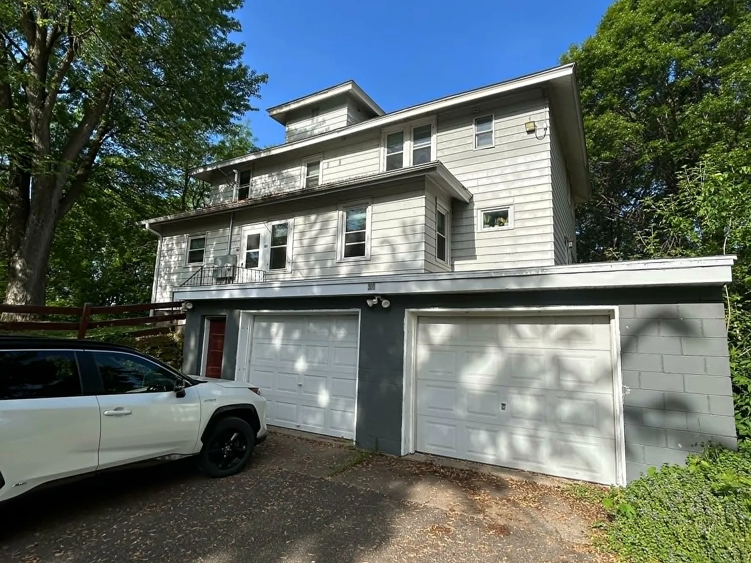 301 Mound Park Dr — Photo 4