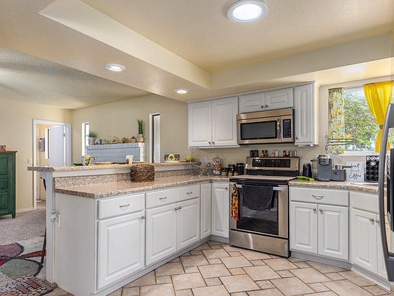 5th image of 8164 W Sierra Vista Dr