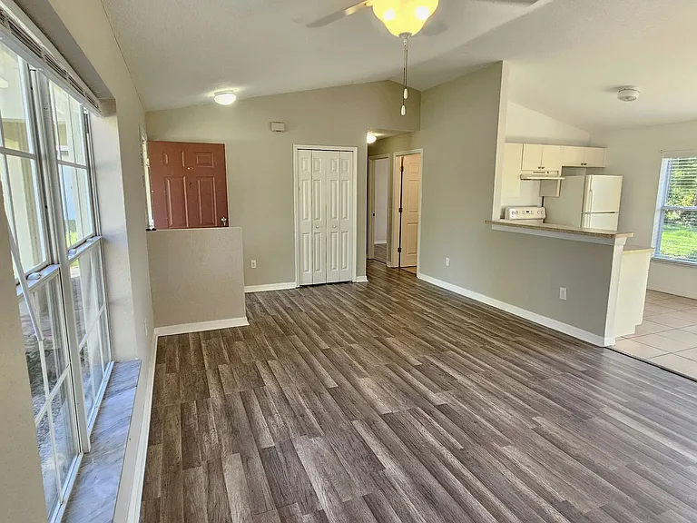 2856 Billberry St — Photo 4