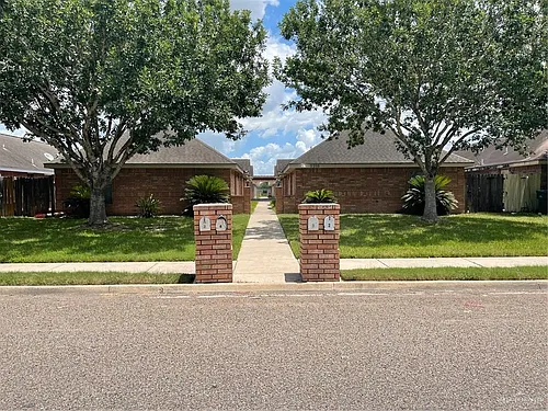 2216 N Erica St #2 Photo 1