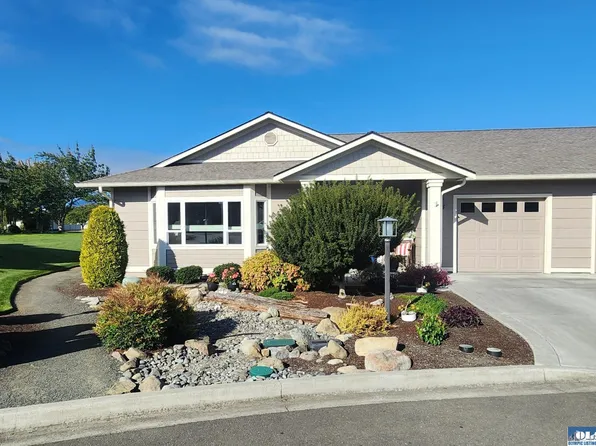 526 W Evergreen Farm Way, Sequim, WA 98382
