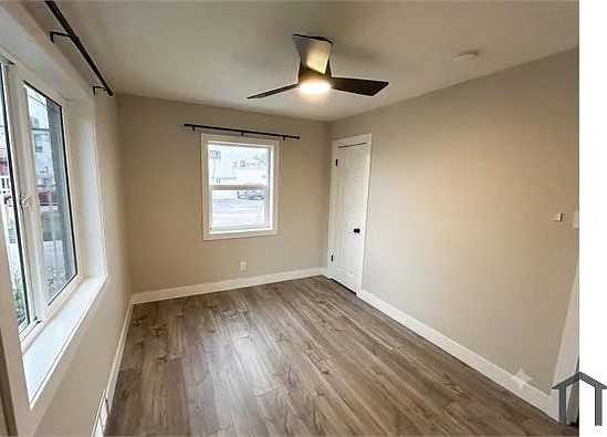 1464 Elmira St — Photo 6