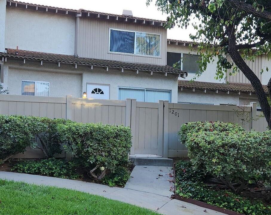1st image of 1201 Ramona Dr