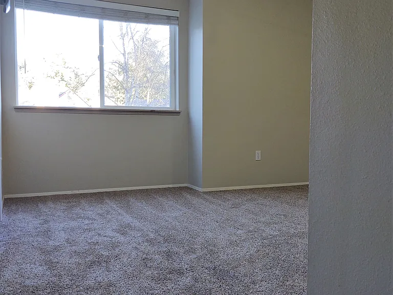 1313 NW Slate Ln #106 — Photo 10