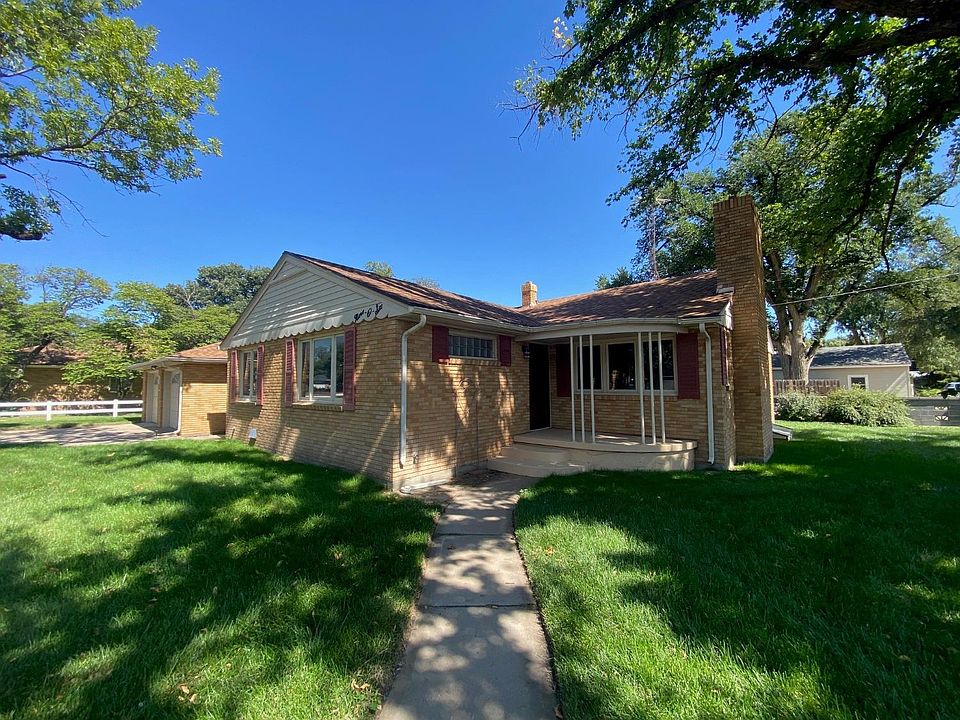 1st image of 906 Lyle Ave