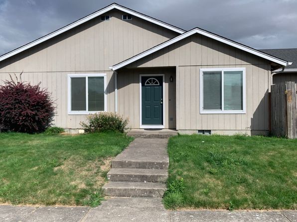824eri, 824 & 828 Erica Way #824, Harrisburg, OR 97446