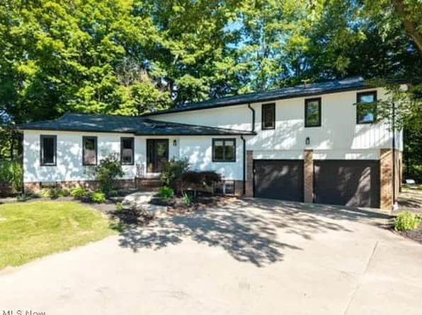 7787 Boneta Rd, Wadsworth, OH 44281