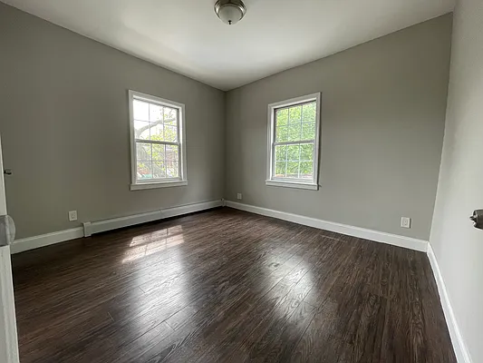 Rented by Bouklis Group | media 11