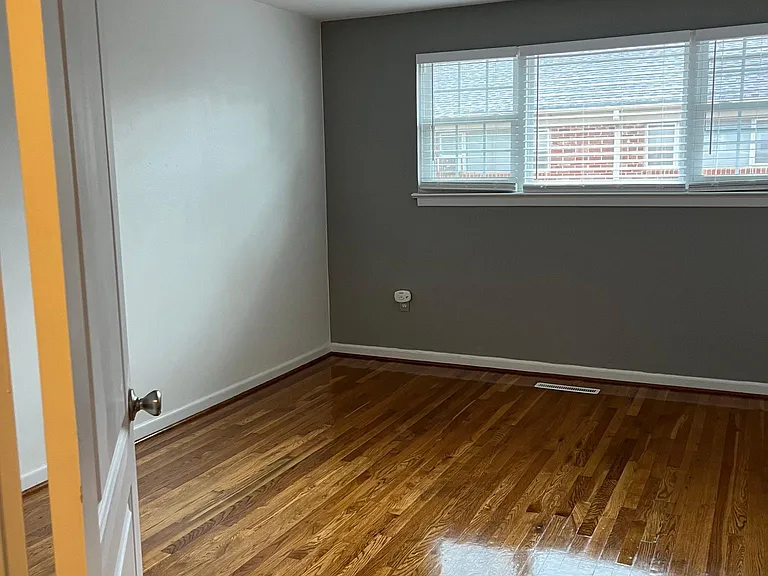 2530 E North St #8-G — Photo 6