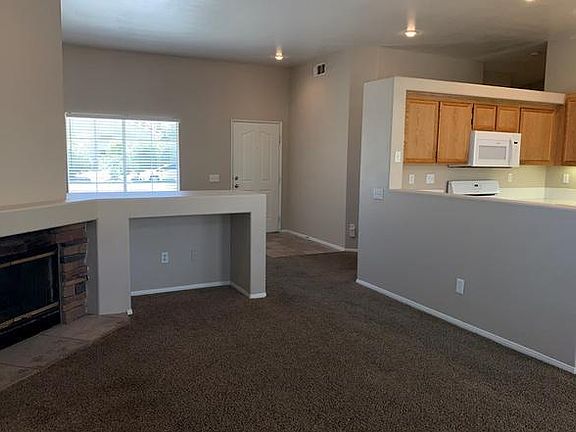 3rd image of 44364 Galicia Dr
