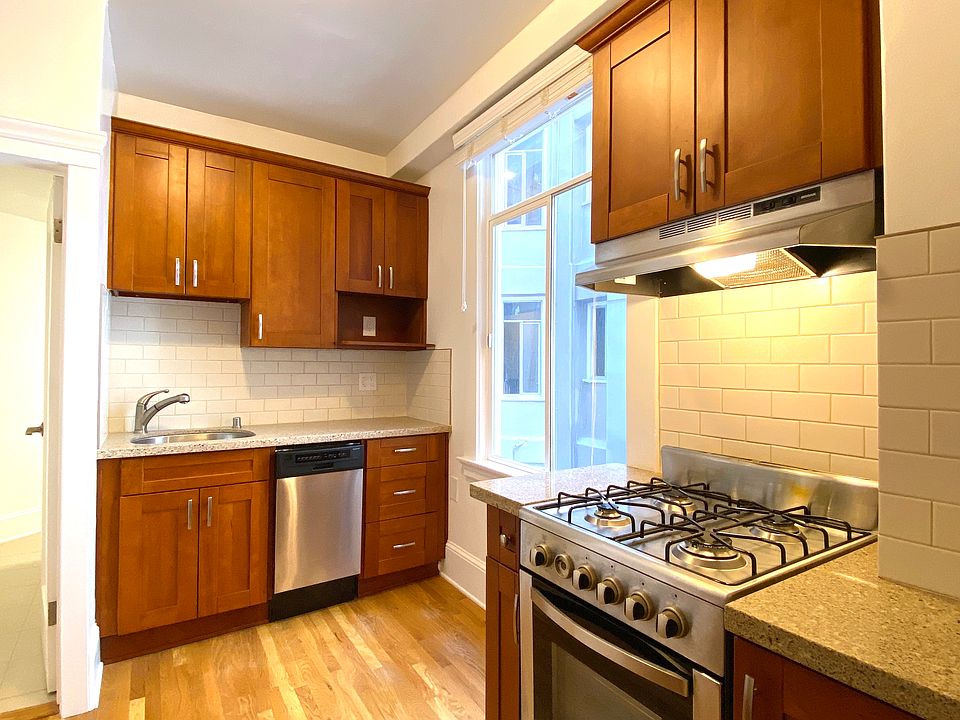1st image of 887 Bush St APT 300