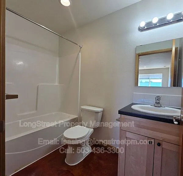 132 SW Avery Ave #103 — Photo 8