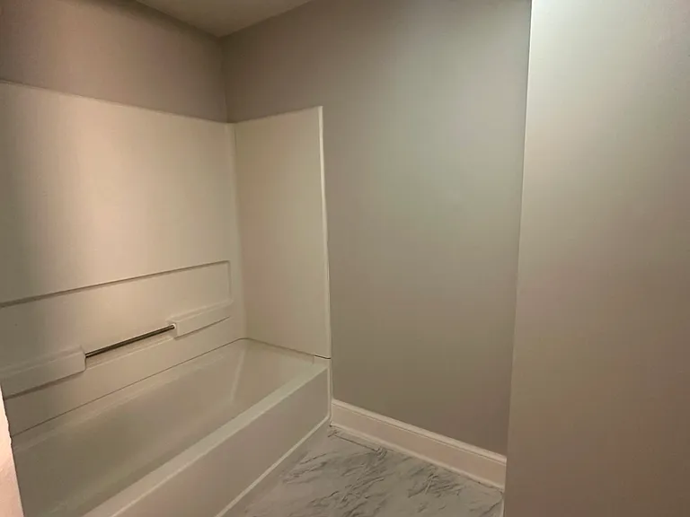 3920 Lorain Ave #3 — Photo 2