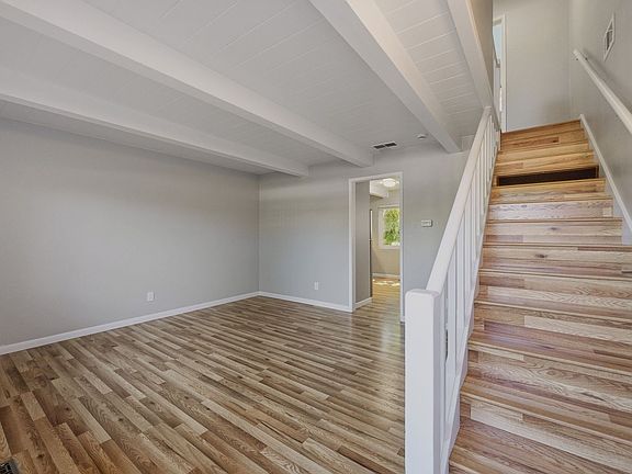 3rd image of 1141-1161 Oak Ave #1157