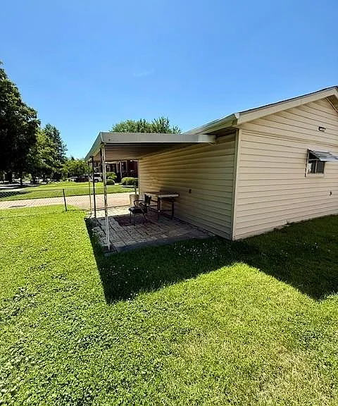 2700 Hereford St — Photo 5
