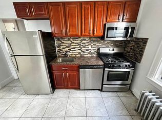 21-71 36th St #B, Astoria, NY 11105