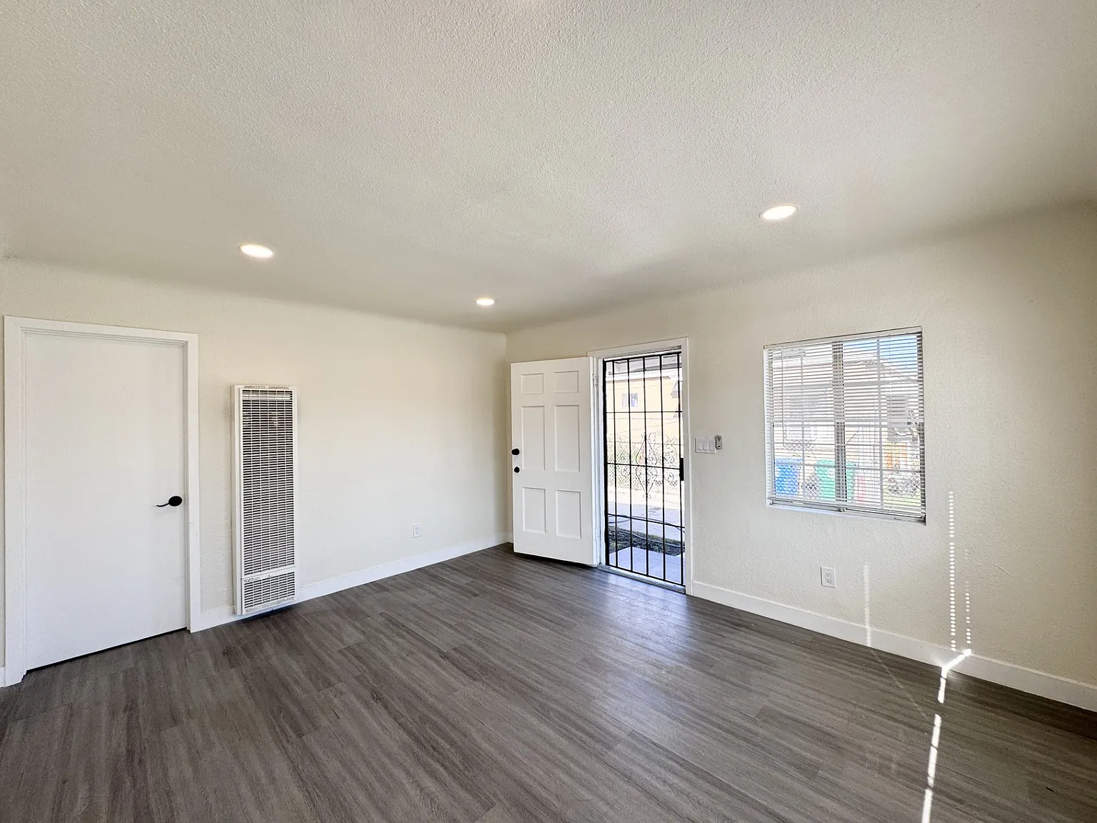 1 bed, 550 sqft, $1,895 — Photo 3