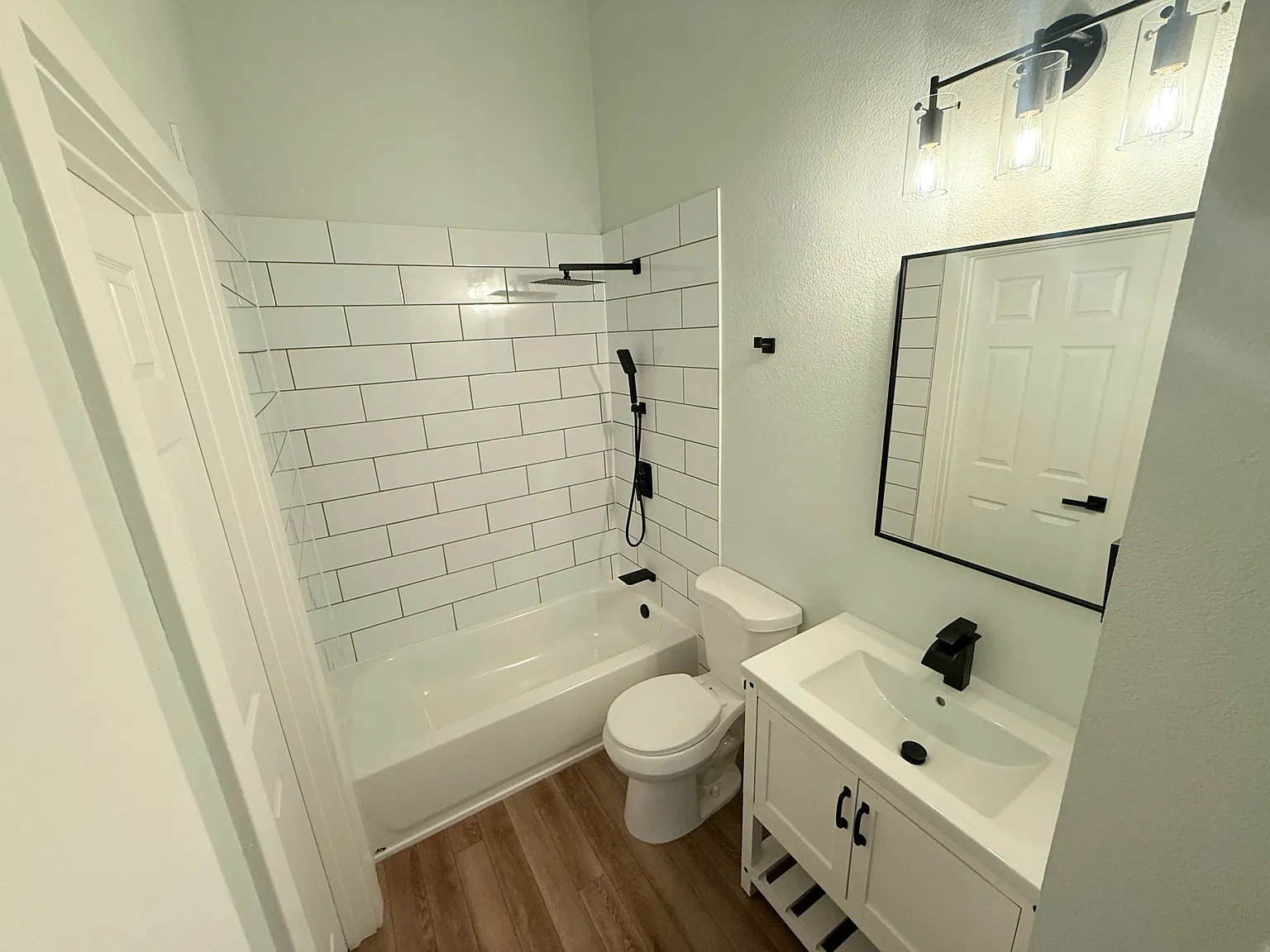 3 bed, 1564 sqft, $2,700 — Photo 3