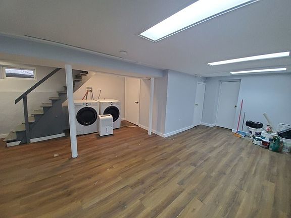3rd image of 325 E 31st St #2