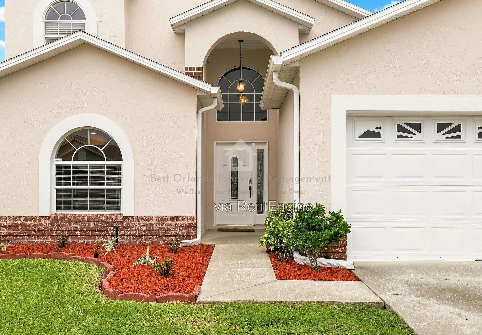 4 bed, 2.5 bath, 2087 sqft, $2,800 — Photo 3