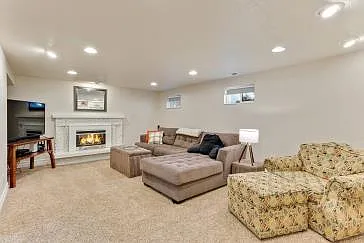 4925 S Pinehill Dr — Photo 31