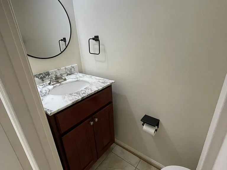 2774 Knollside Ln — Photo 8