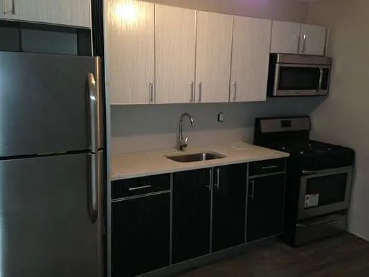 Rented by Premier Metro Realty Corp | media 39