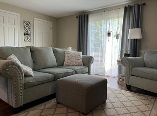 31 Cocasset St APT 7, Foxboro, MA 02035