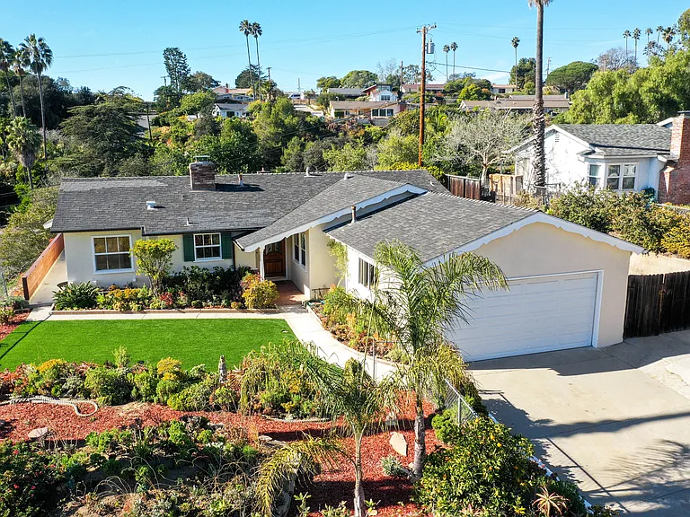 607 Aurora Ave — Photo 2