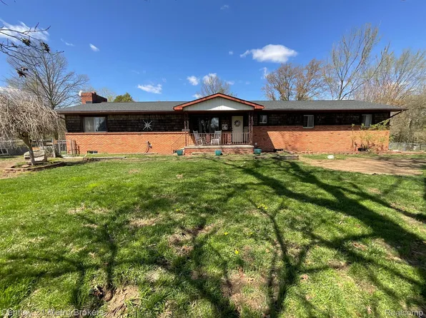 46444 Wear Rd, Belleville, MI 48111