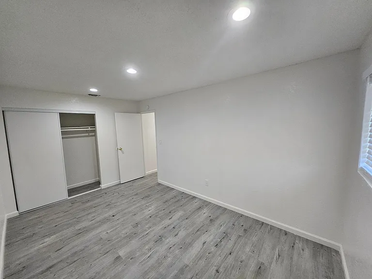 924 San Miguel Pl — Photo 31