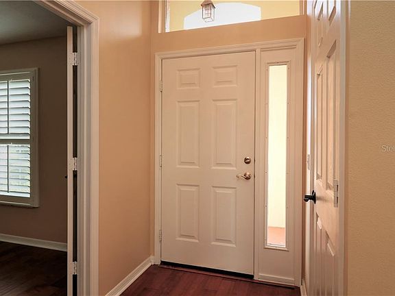 5th image of 910 Medira Dr