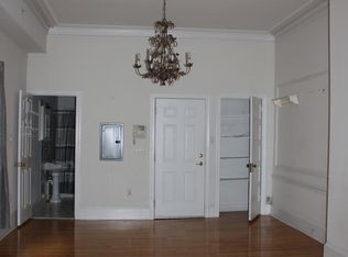 1522 Pine St #4, Philadelphia, PA 19102