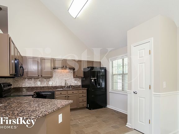 5th image of 21 Bishop Mill Dr NW